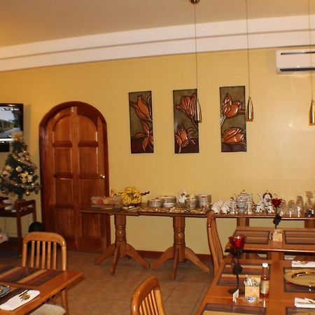 Bon Accord Village Native Abode Bed & Breakfast エクステリア 写真
